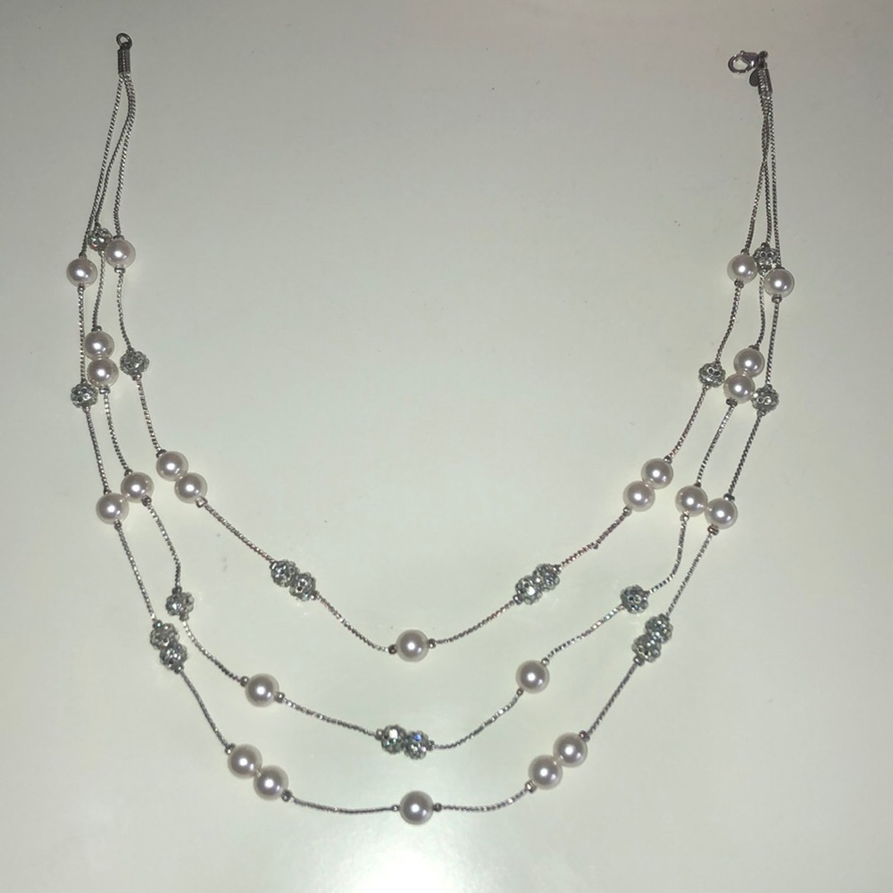 BEAUTIFUL PEARL LAYERED NECKLACE